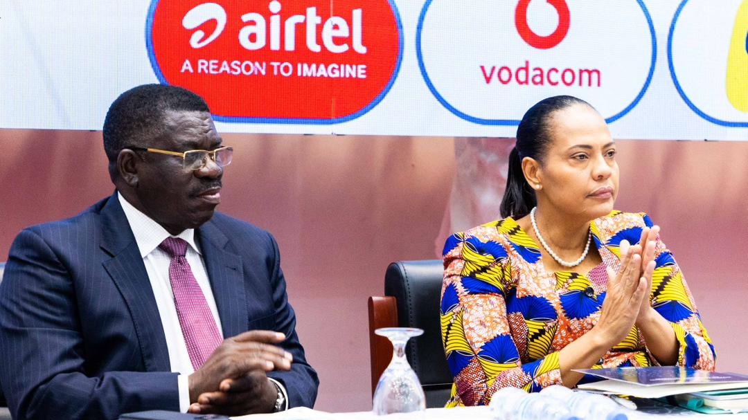 WAZIRI KAIRUKI ASHUHUDIA UTIAJI SAINI WA MINARA 201 YA MAWASILIANO VIJIJINI