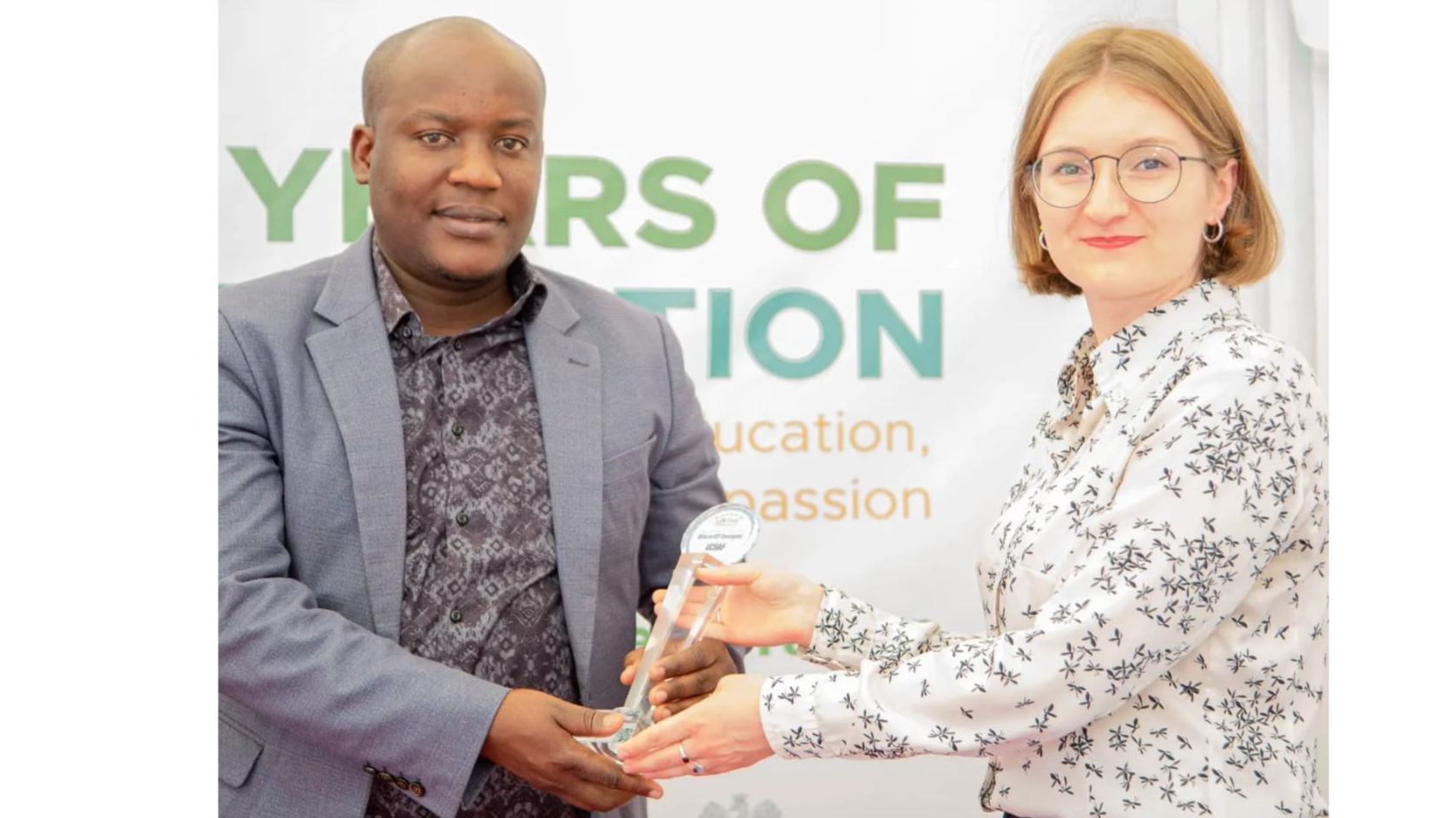 UCSAF YATUNUKIWA TUZO YA GIRLS IN ICT CHAMPION AWARD