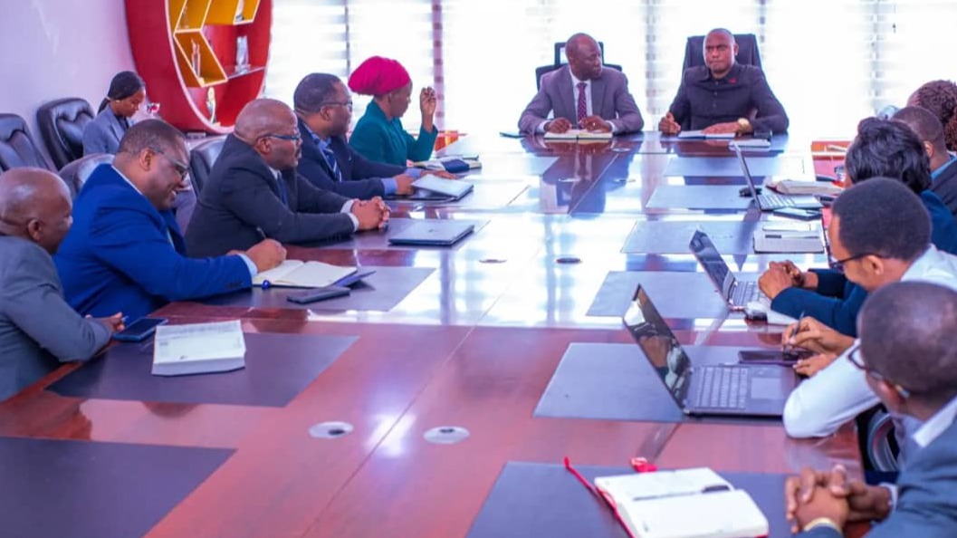 UCSAF YAIMARISHA USHIRIKIANO NA SHIRIKA LA POSTA TANZANIA.
